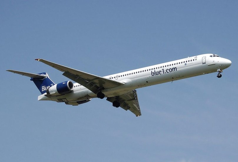 Макдоннелл Дуглас МД-90