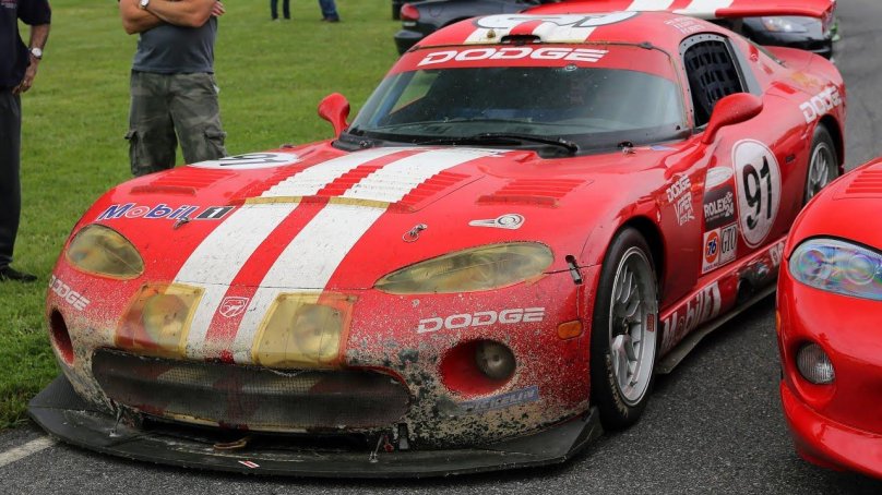 Dodge Viper GTS-R 2000