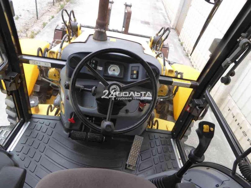 New Holland b115b кабина