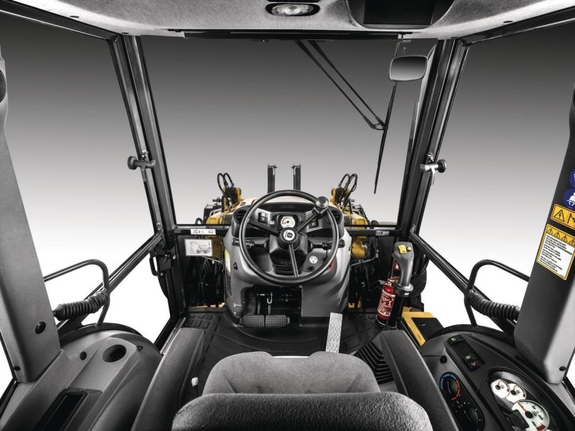 New Holland b115b кабина