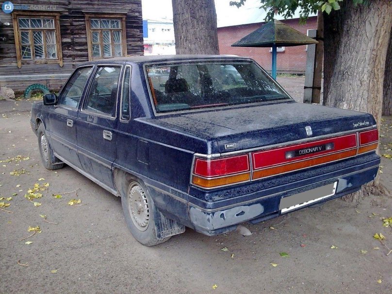 Mitsubishi Debonair 1991