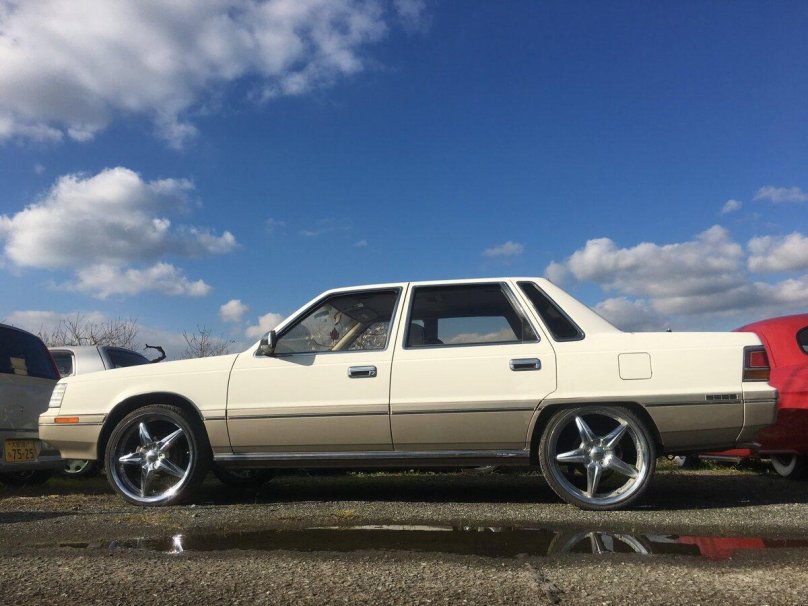 Мицубиси Дебонэйр 1989