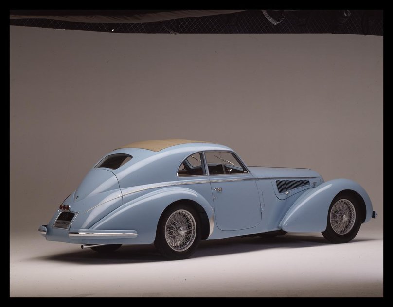 Alfa Romeo 8c 2900b lungo Touring Berlinetta