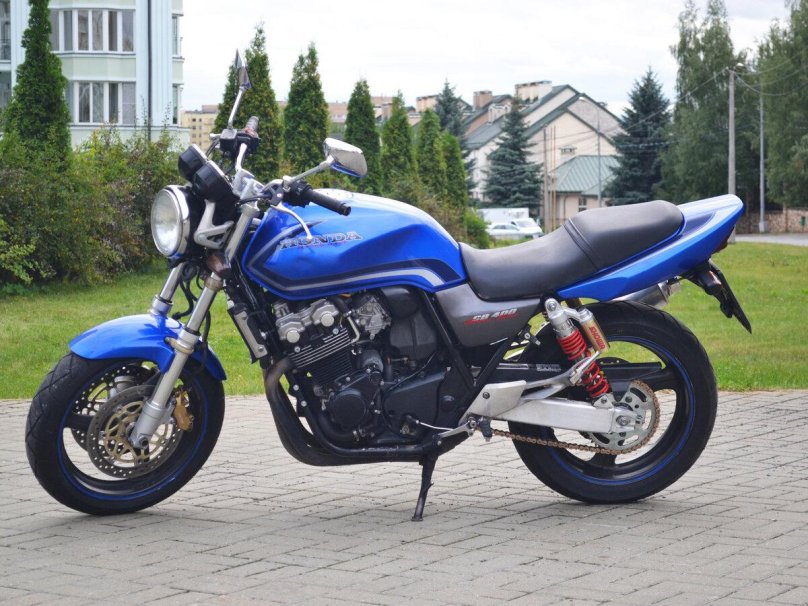 Honda cb400 2000