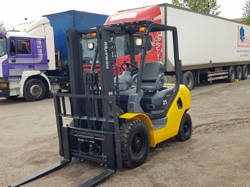 Автопогрузчик Komatsu fd25t-17