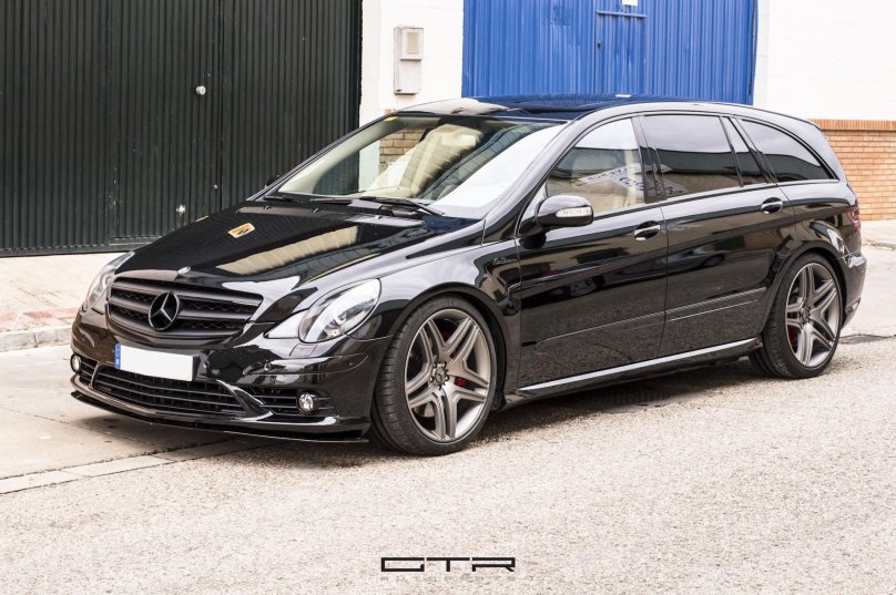 Mercedes Benz r63 AMG