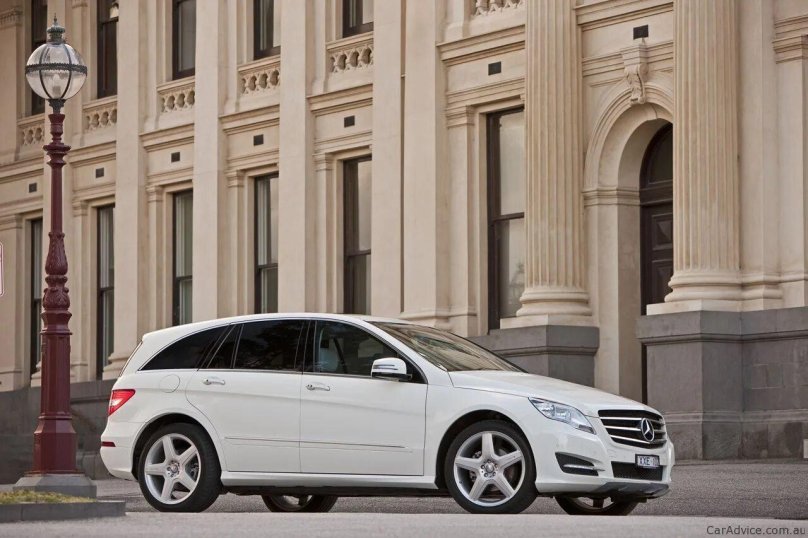 Mercedes-Benz r-class 2010