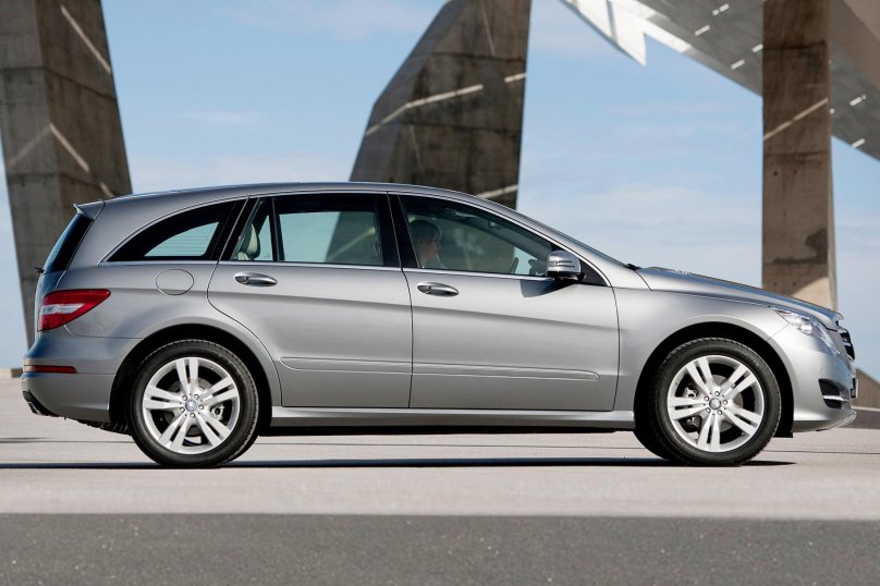 Mercedes-Benz r-class 2010