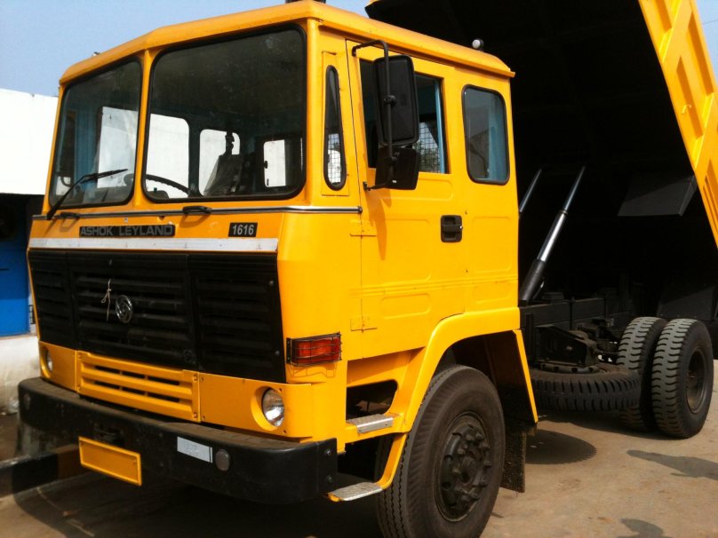 Ashok Leyland 1518