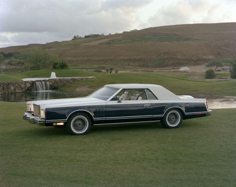 Lincoln Continental Mark 5