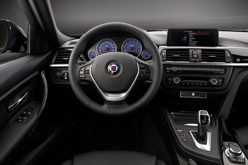 БМВ f30 Alpina