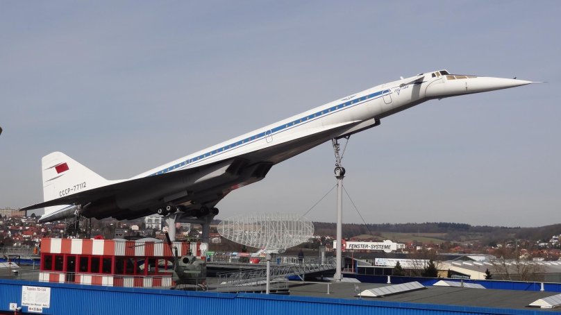 Самолет Туполев 144