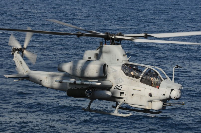Вертолет Ah-1z Viper