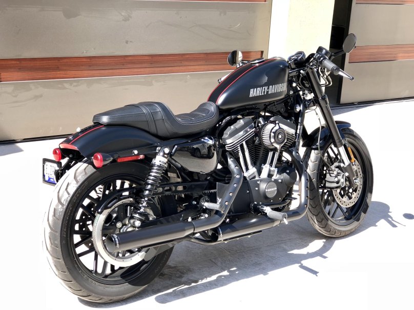 Харлей Дэвидсон родстер 1200