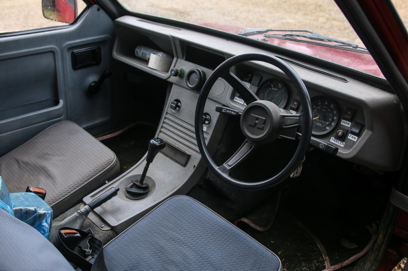 Релиант Робин салон