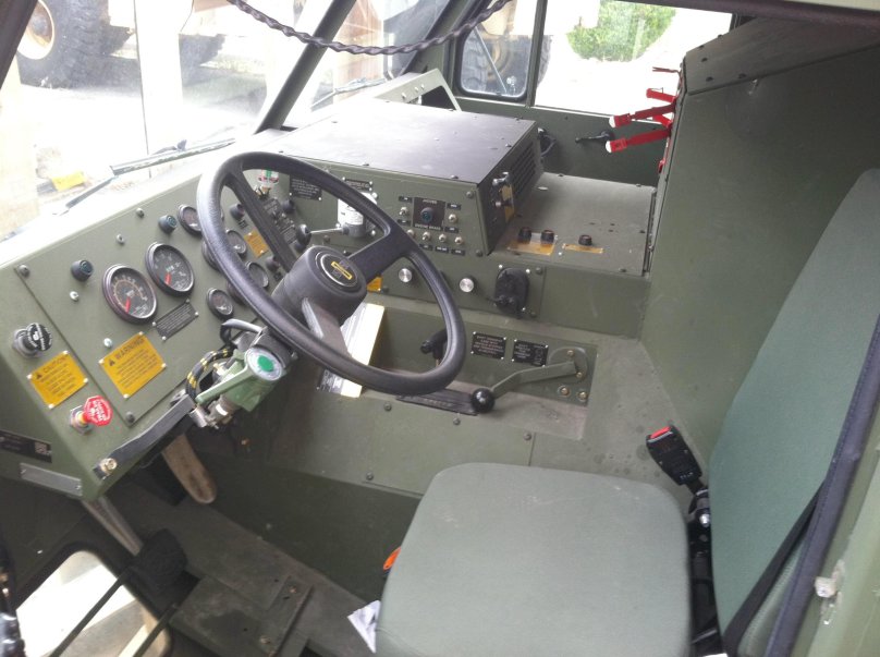 Oshkosh m1070 салон