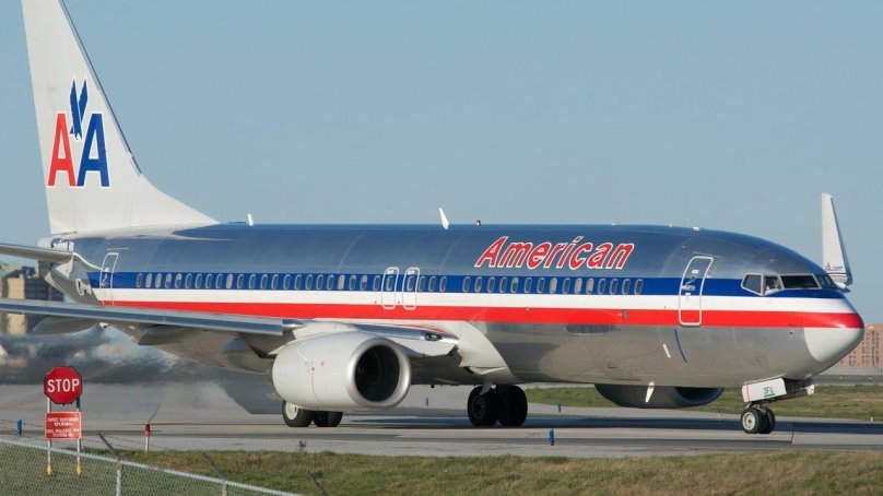 Самолет Американ Эйрлайнс