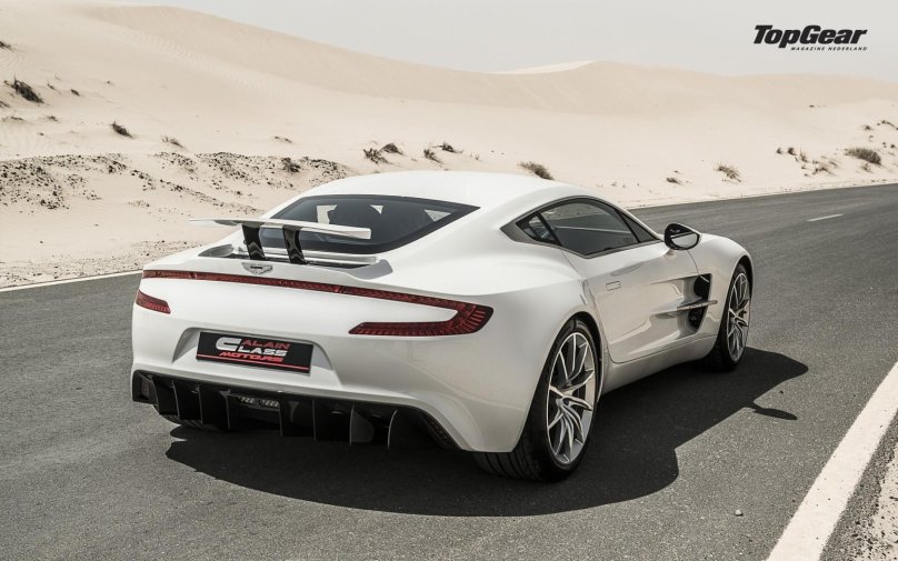 Астон Мартин уан 77