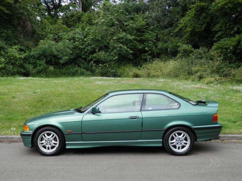 BMW 318i Coupe e36