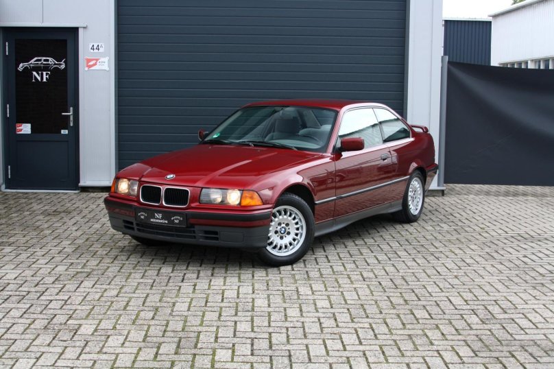 BMW 318i 1998