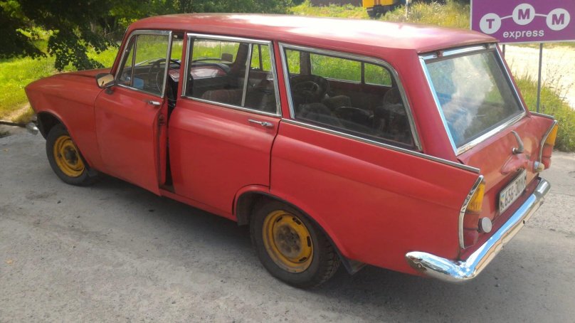 Автомобиль Москвич 426