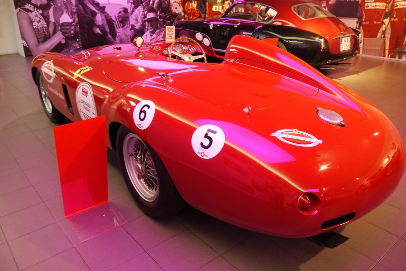 Ferrari 500 Mondial Pininfarina Coupe 54