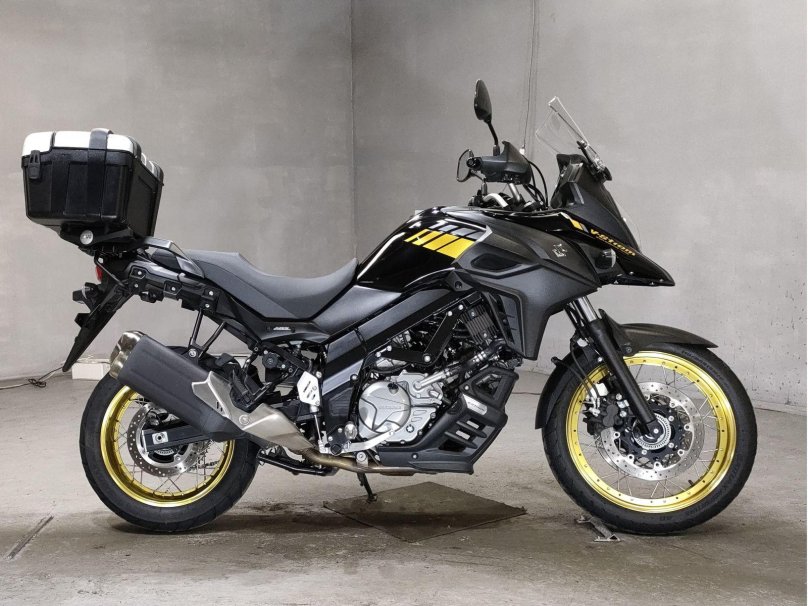 Suzuki v Strom 650 2020
