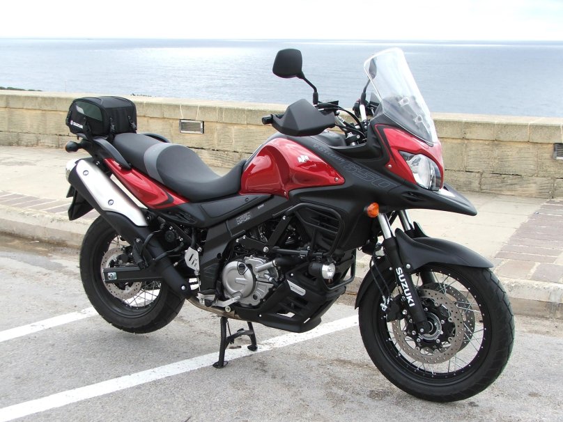 Сузуки v Strom 650