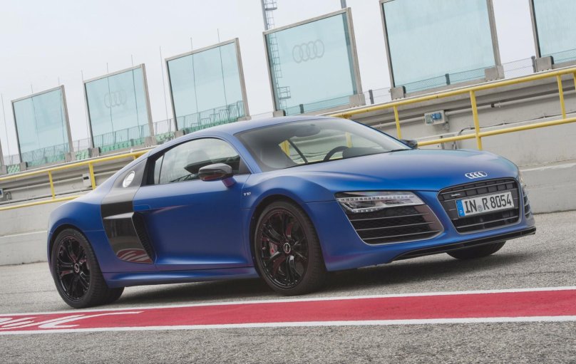 Audi r8 v10 Plus 2013