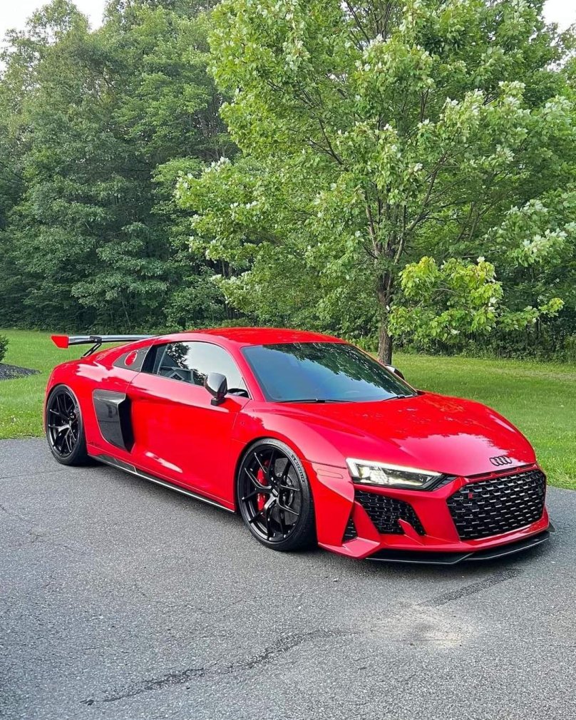 Audi r8 Red