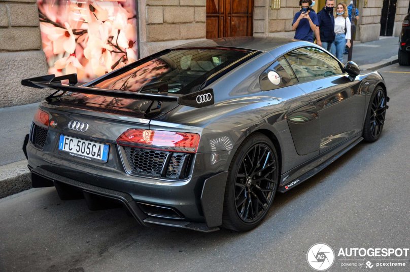 Audi r8 v10 Performance