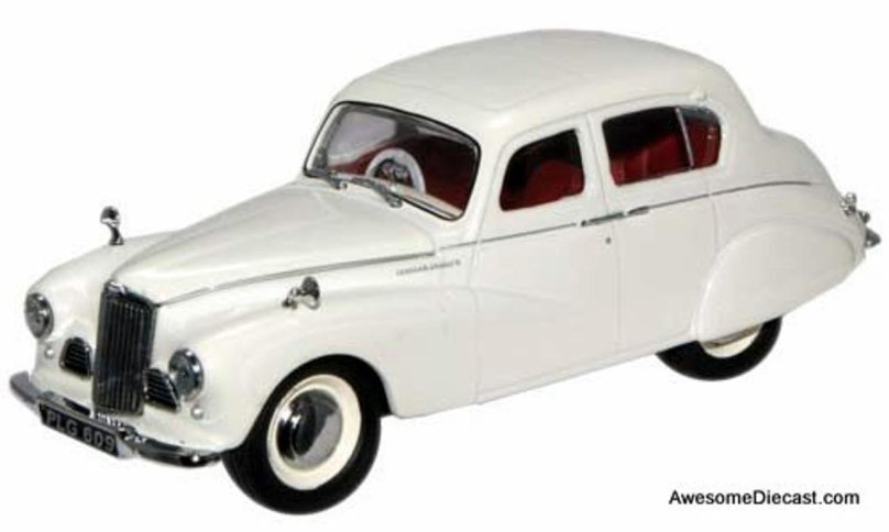 Машина цвета слоновой кости