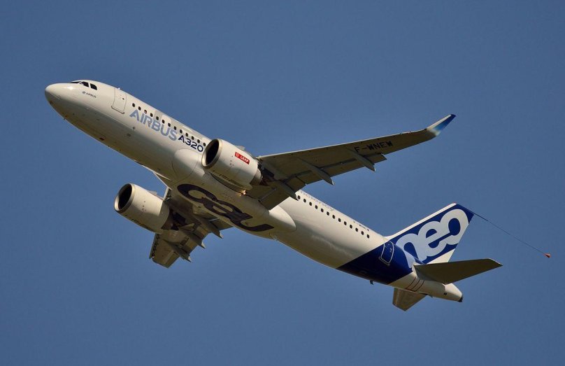 Airbus a320neo самолет