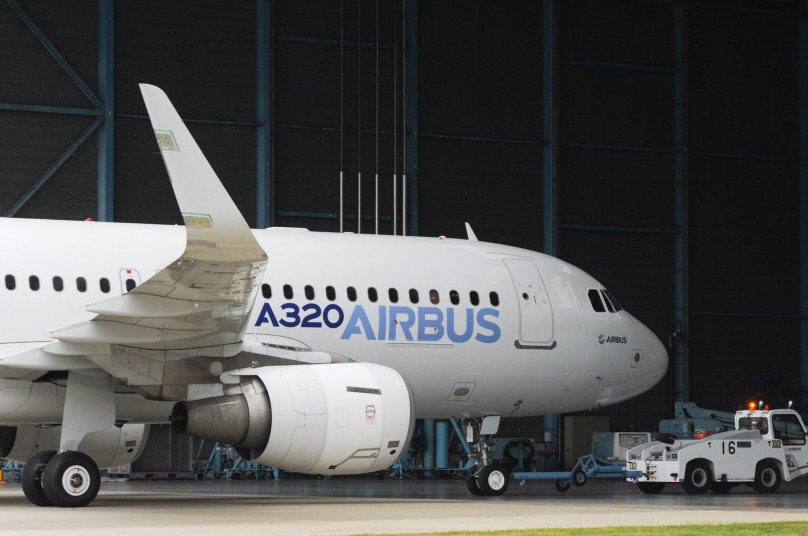 Самолёт Airbus a320 Sharklets