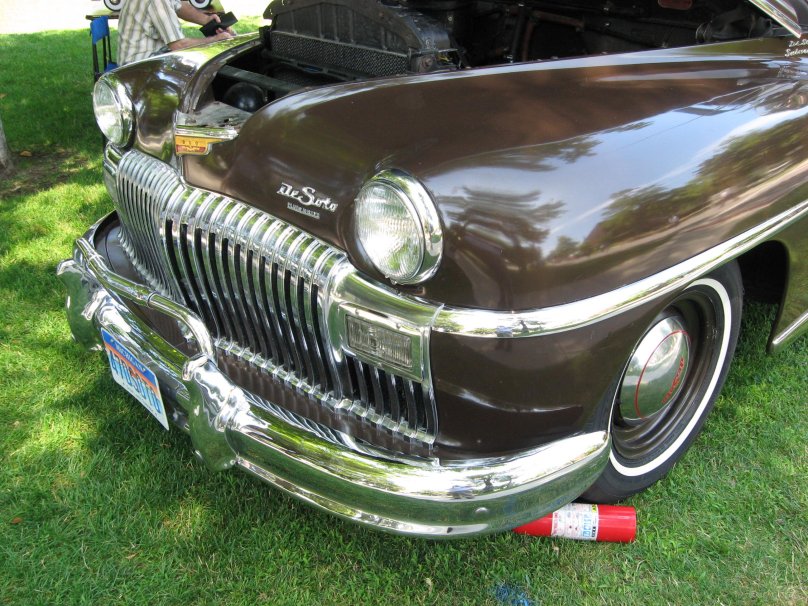 DESOTO 1946