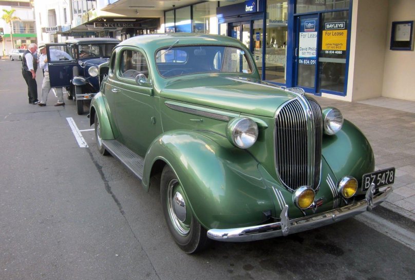 Plymouth 1938