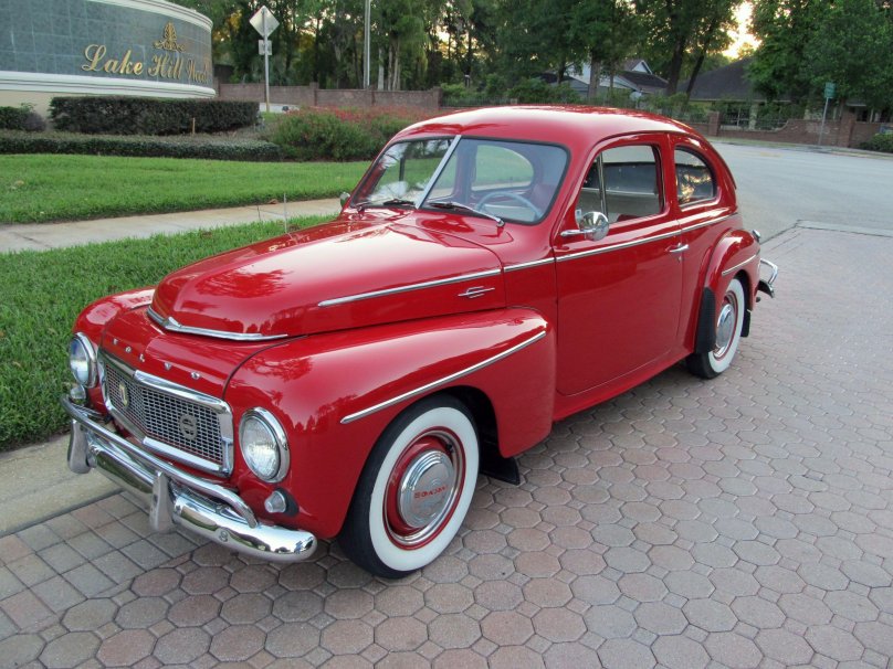 1947 Volvo PV 444