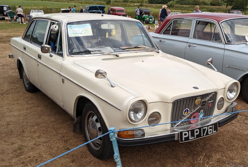 Volvo 164