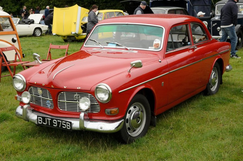 Volvo 121