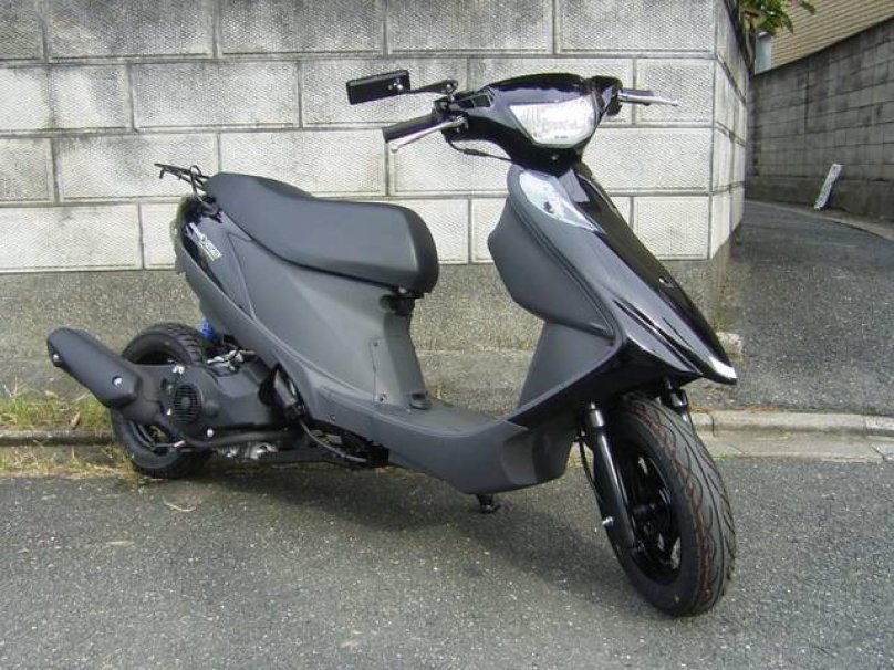 V125s Suzuki address