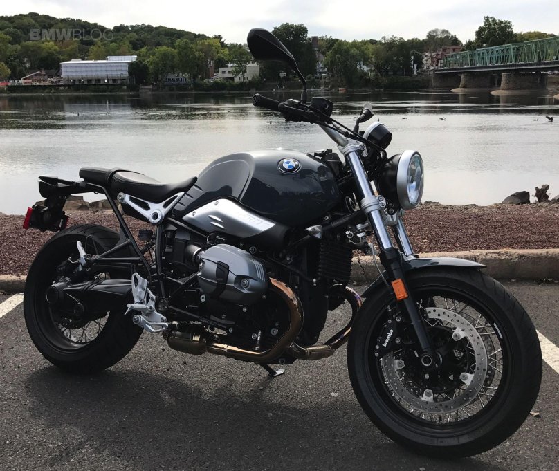 BMW r9t Pure