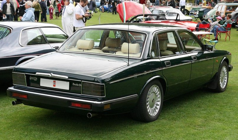 Jaguar xj40 Daimler