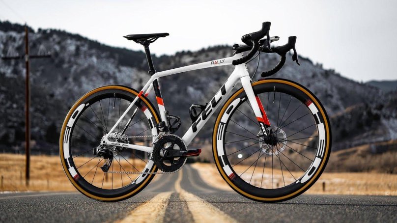 Шоссейный велосипед фелт