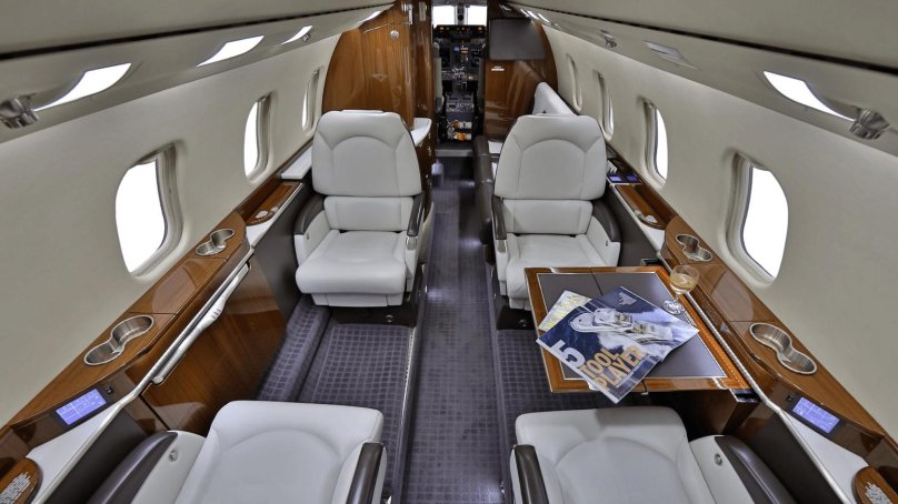 Самолёт Bombardier Learjet