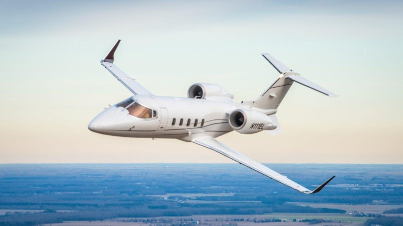 Лирджет самолет