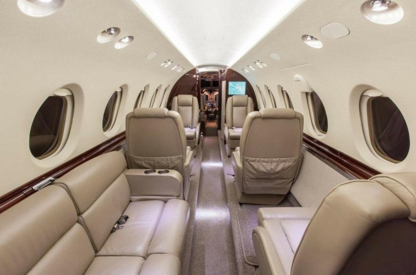 Hawker 800xp салон