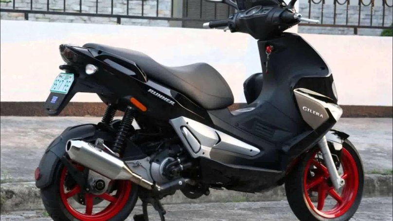 Скутер Gilera Runner VXR 200