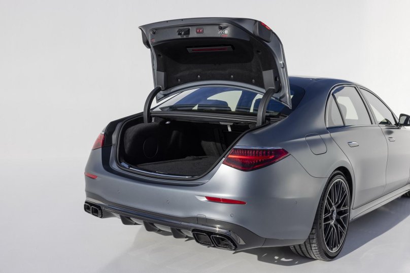 2023 Mercedes AMG S 63 E Performance