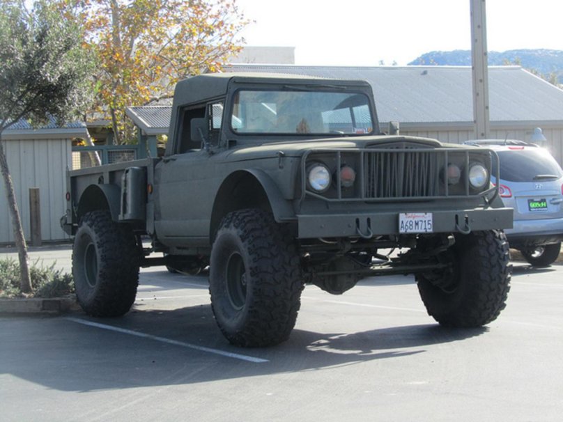 Kaiser Jeep m715 Military Truck