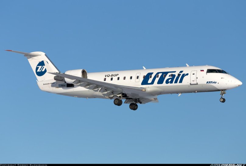 Canadair CRJ 200 самолет